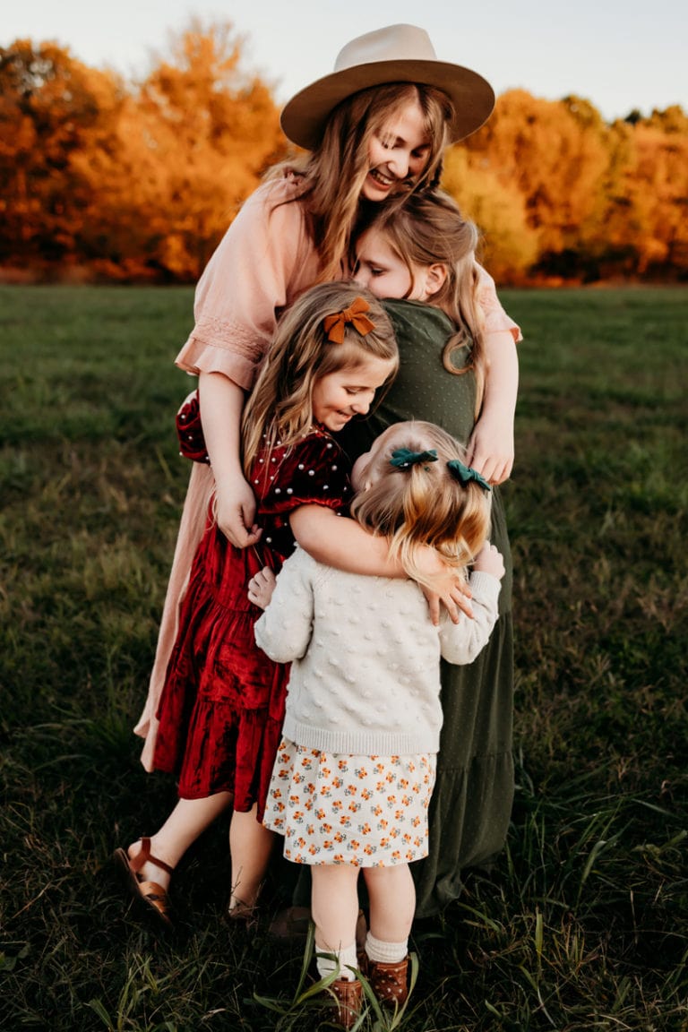 Fayetteville AR Family Photographer & Maternity Photographer